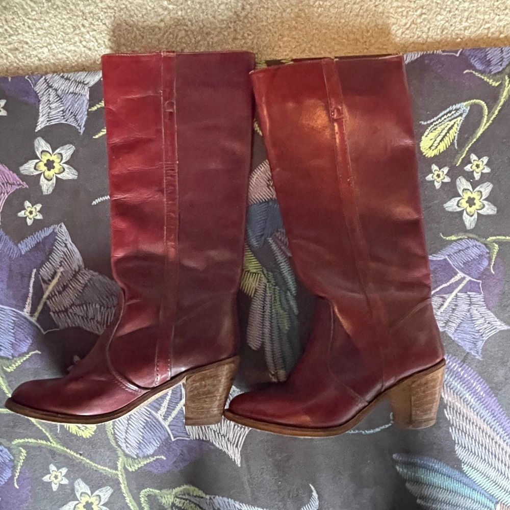 Dexter Dark Red Boots